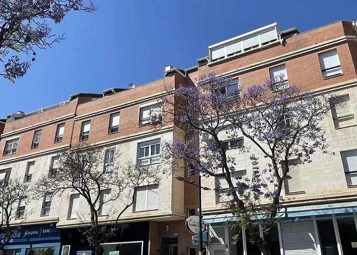 Piso En Zona Teatinos By Centric